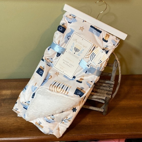 NWT MY LITTLE LIGHT REVERSIBLE HANUKKAH SUPER SOFT BABY BLANKET - Picture 1 of 9